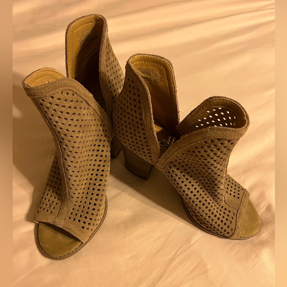 Lucky Brand Larise Booties